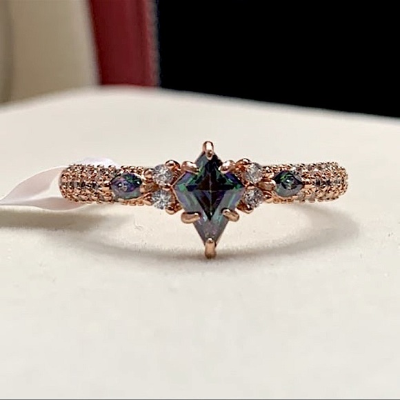 Ring Bomb Party WIN THEIR HEARTS Ring - Size 9 - Picture 5 of 9